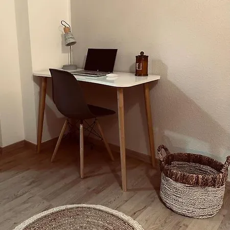 Gemuetliche Altstadtwohnung Mit Balkon Smart-tv * Erfurt